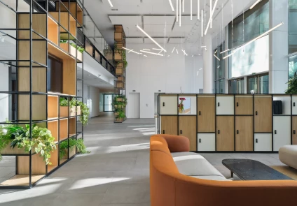 Comment les halls d’entrée et espaces collaboratifs redéfinissent-ils l’expérience de travail ?